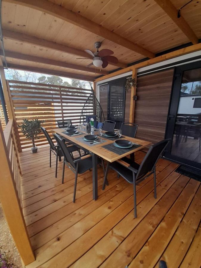 Mobile Home Ami & Alen Biograd Na Moru Eksteriør billede