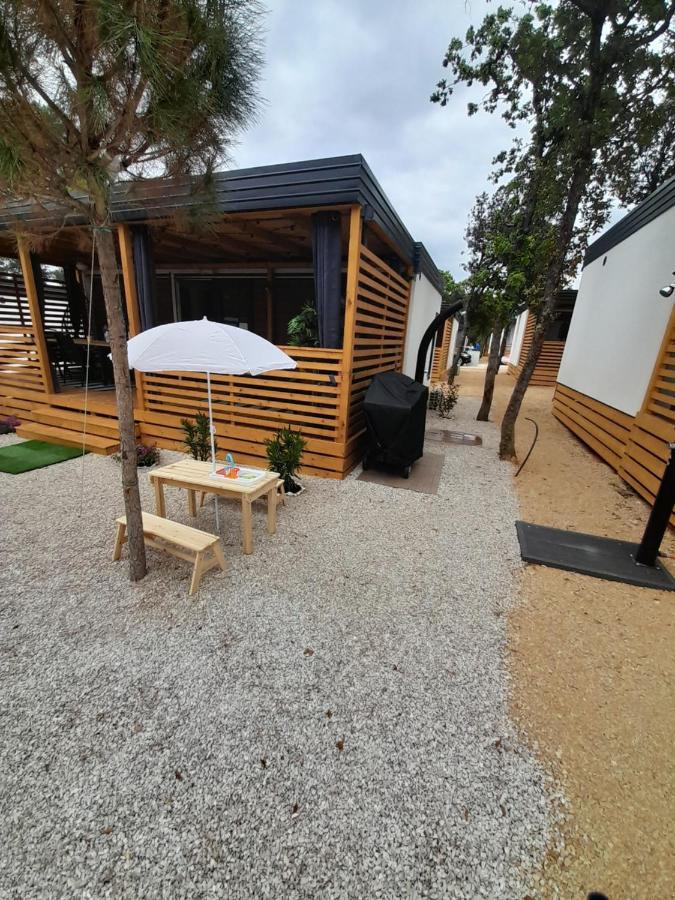 Mobile Home Ami & Alen Biograd Na Moru Eksteriør billede